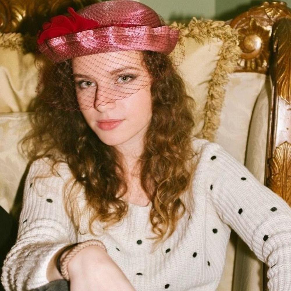 Meet your Posher, Alexandra